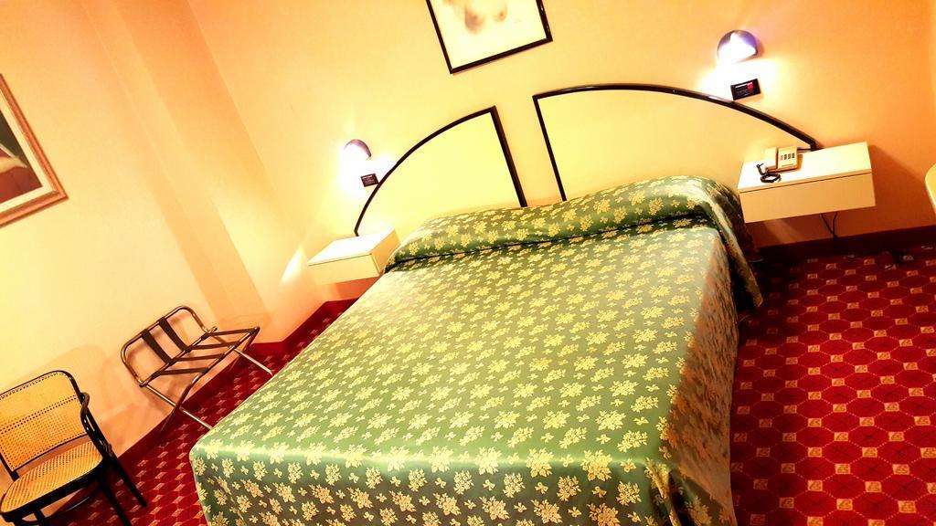 Hinterland Hotel Quartu SantʼElena Habitación foto